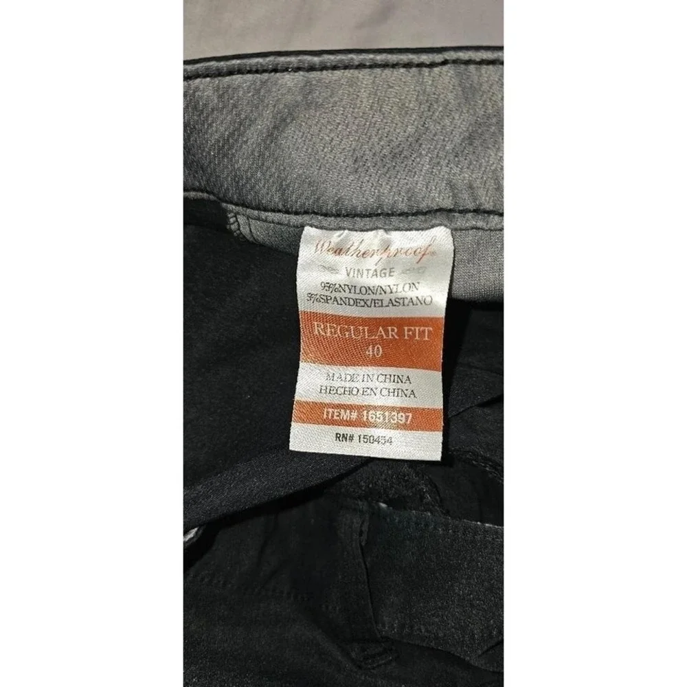 Weatherproof pre-owned men's black cargo shorts SIZE 40